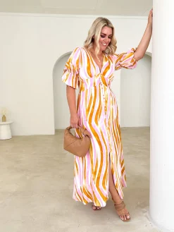 Women Gingham & Heels Maxi><noscript><img width=