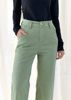 Women Gingham & Heels Jeans><noscript><img width=
