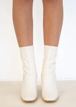 Women Gingham & Heels Shoes>Aiko Boots