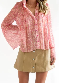 Women Gingham & Heels Blouses><noscript><img width=