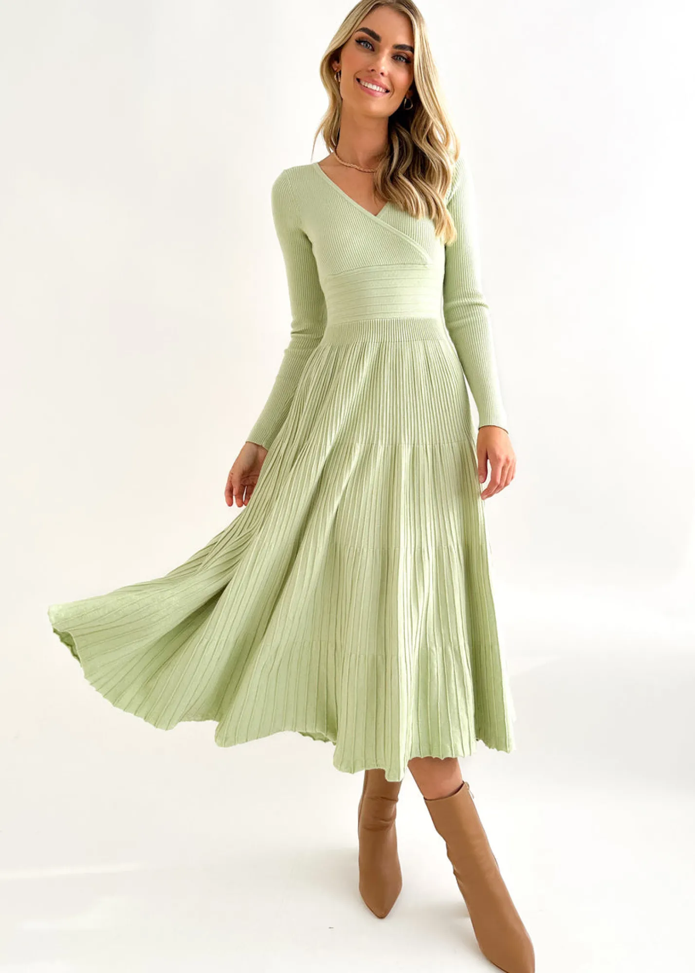 Women Gingham & Heels Knit Dresses>Alise Knit Midi Dress
