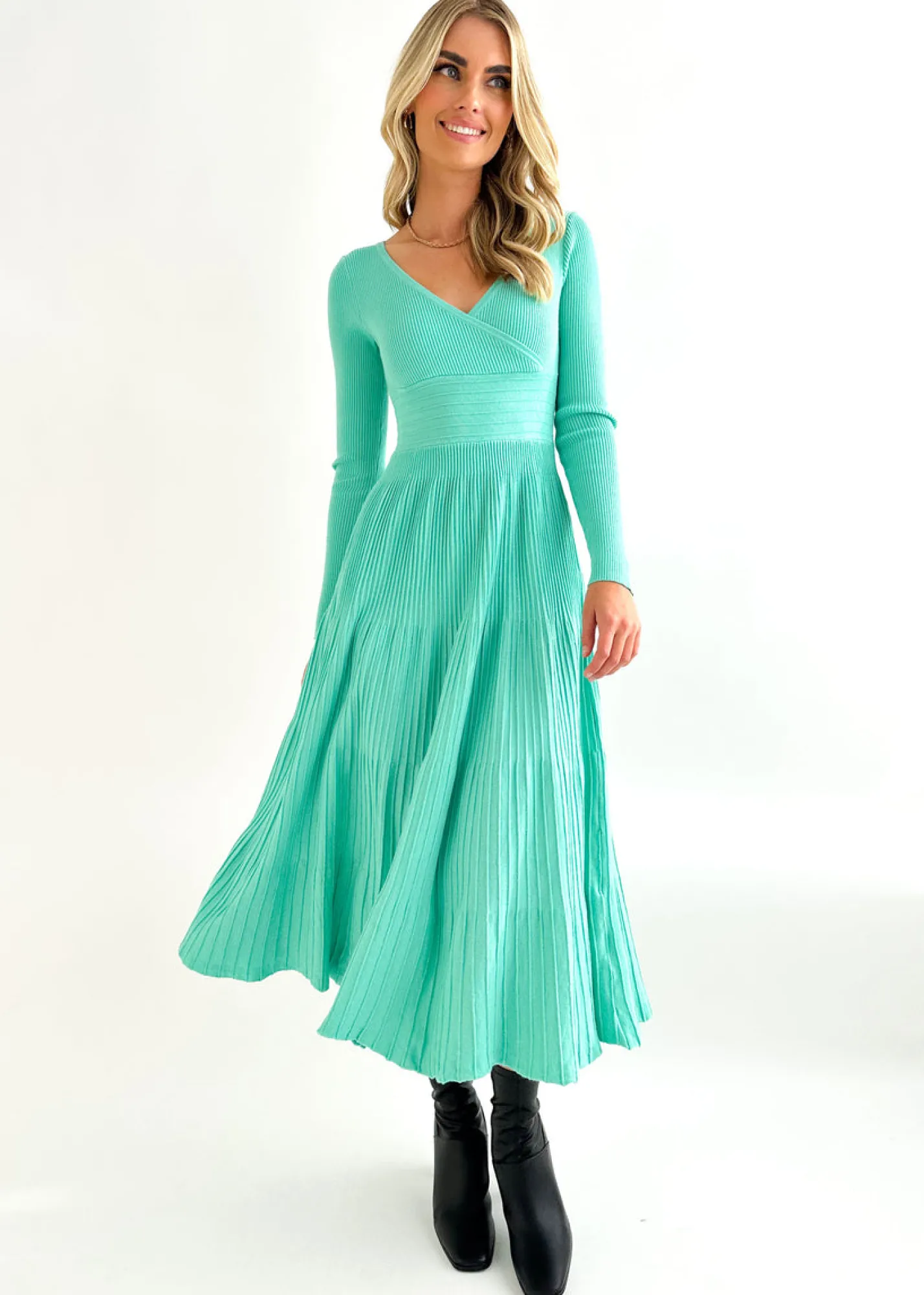 Women Gingham & Heels Knit Dresses>Alise Knit Midi Dress
