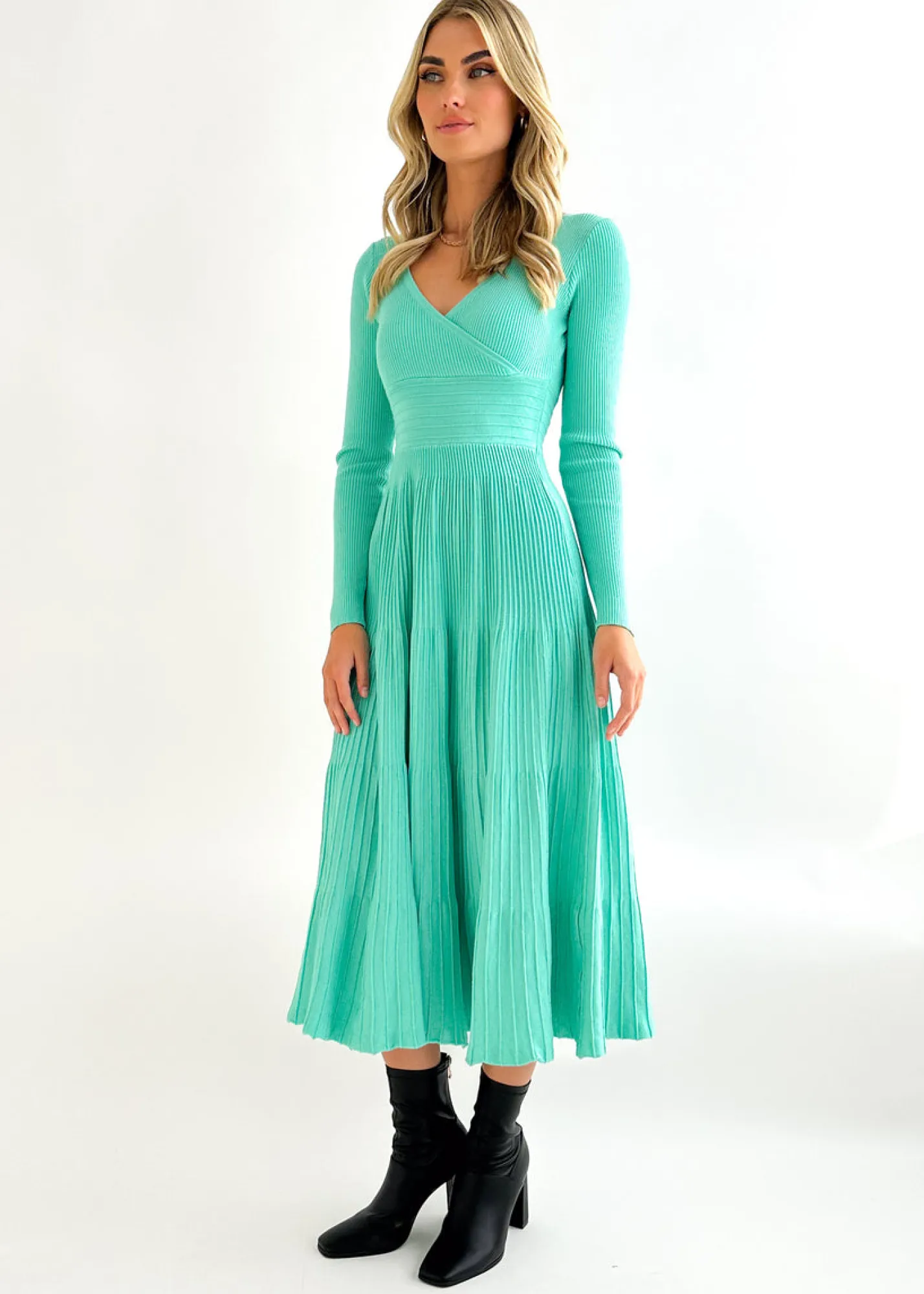Women Gingham & Heels Knit Dresses>Alise Knit Midi Dress