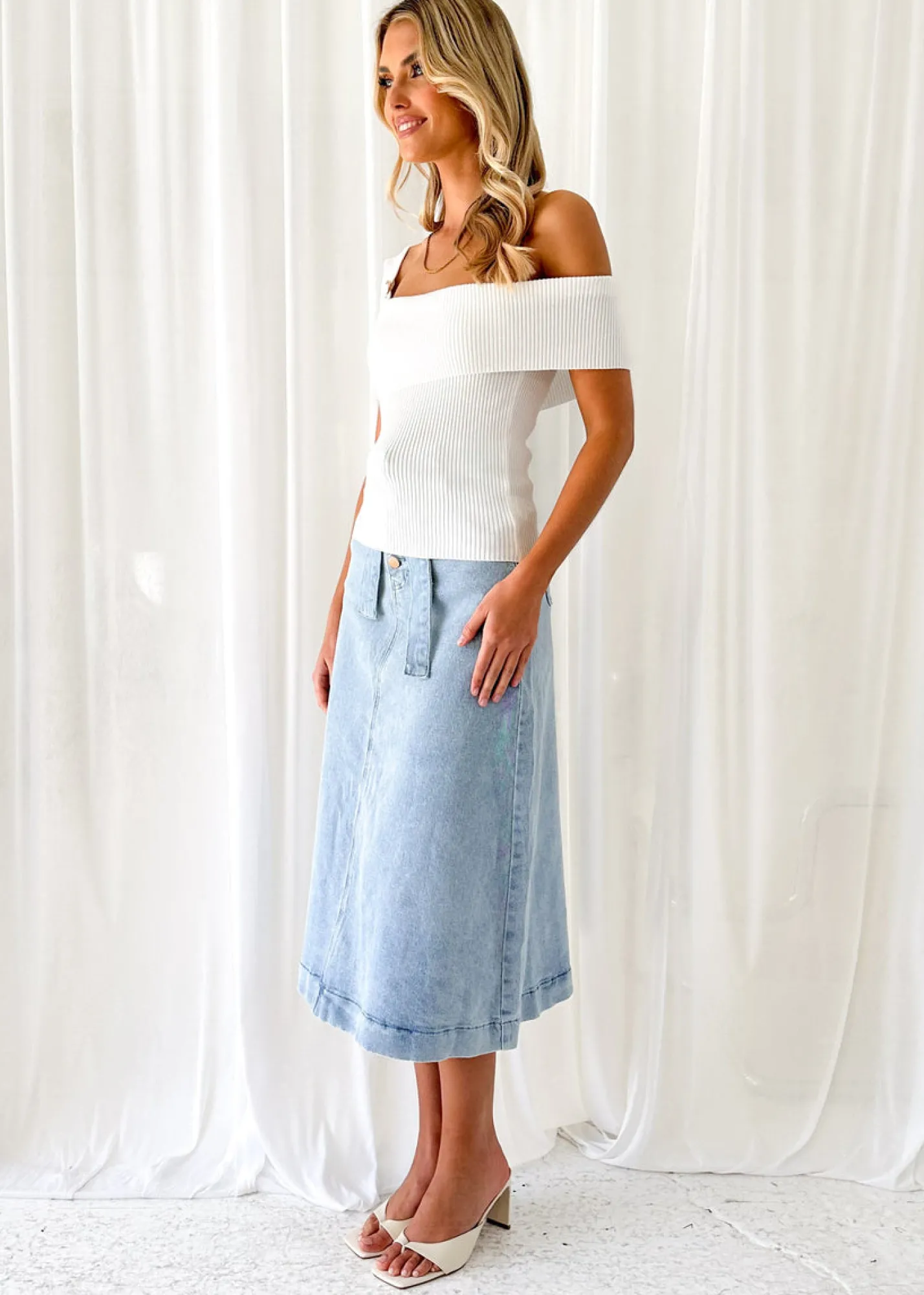 Women Gingham & Heels Basic Tops>Alizae Knit Top