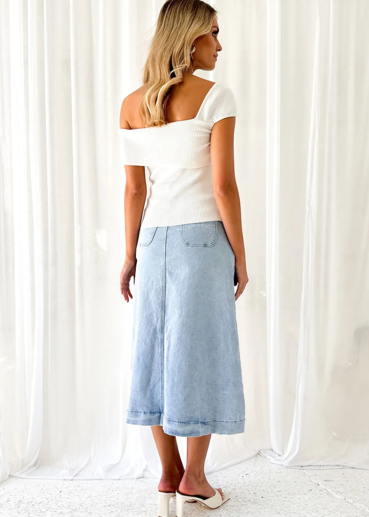 Women Gingham & Heels Basic Tops>Alizae Knit Top