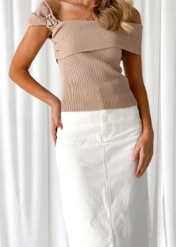 Women Gingham & Heels Basic Tops><noscript><img width=