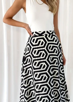 Women Gingham & Heels Skirts><noscript><img width=