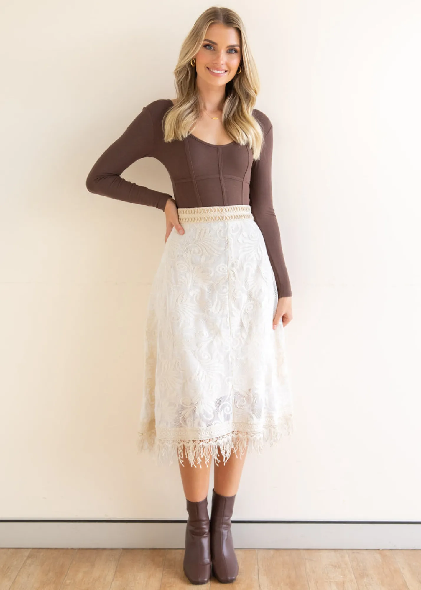 Women Gingham & Heels Skirts>Andree Lace Midi Skirt