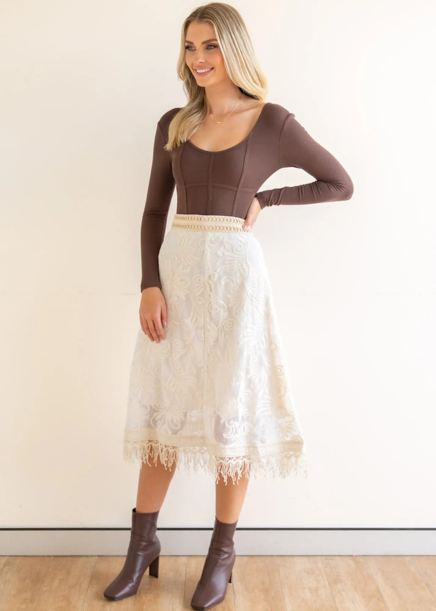 Women Gingham & Heels Skirts>Andree Lace Midi Skirt