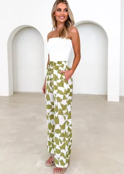 Women Gingham & Heels Pants><noscript><img width=