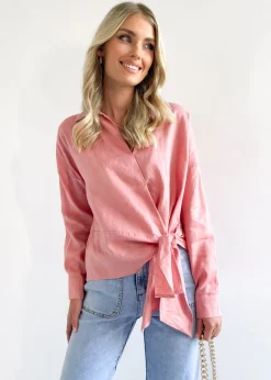 Women Gingham & Heels Blouses><noscript><img width=