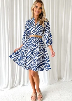 Women Gingham & Heels Short><noscript><img width=