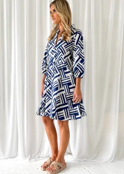 Women Gingham & Heels Short><noscript><img width=