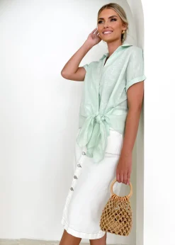 Women Gingham & Heels Shirts><noscript><img width=