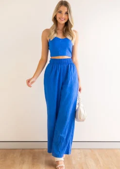 Women Gingham & Heels Crops><noscript><img width=