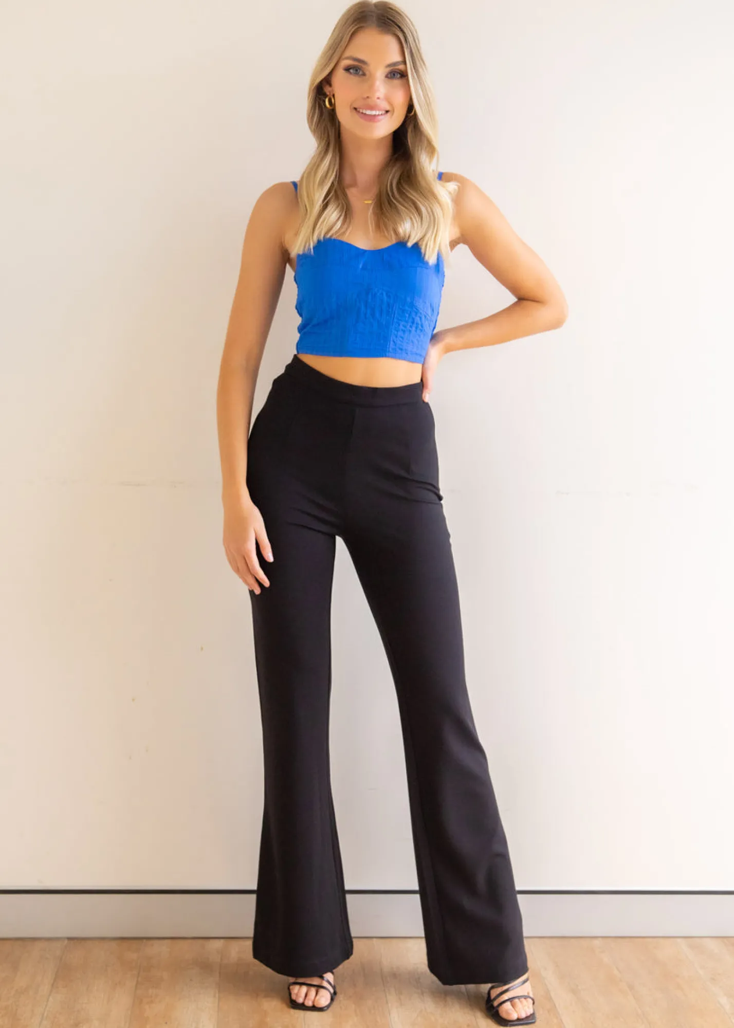 Women Gingham & Heels Crops>Braidy Crop