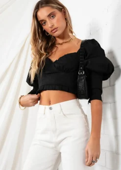 Women Gingham & Heels Crops><noscript><img width=