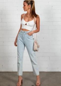 Women Gingham & Heels Crops><noscript><img width=