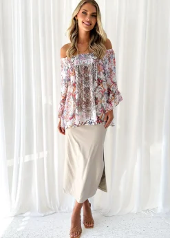 Women Gingham & Heels Blouses><noscript><img width=