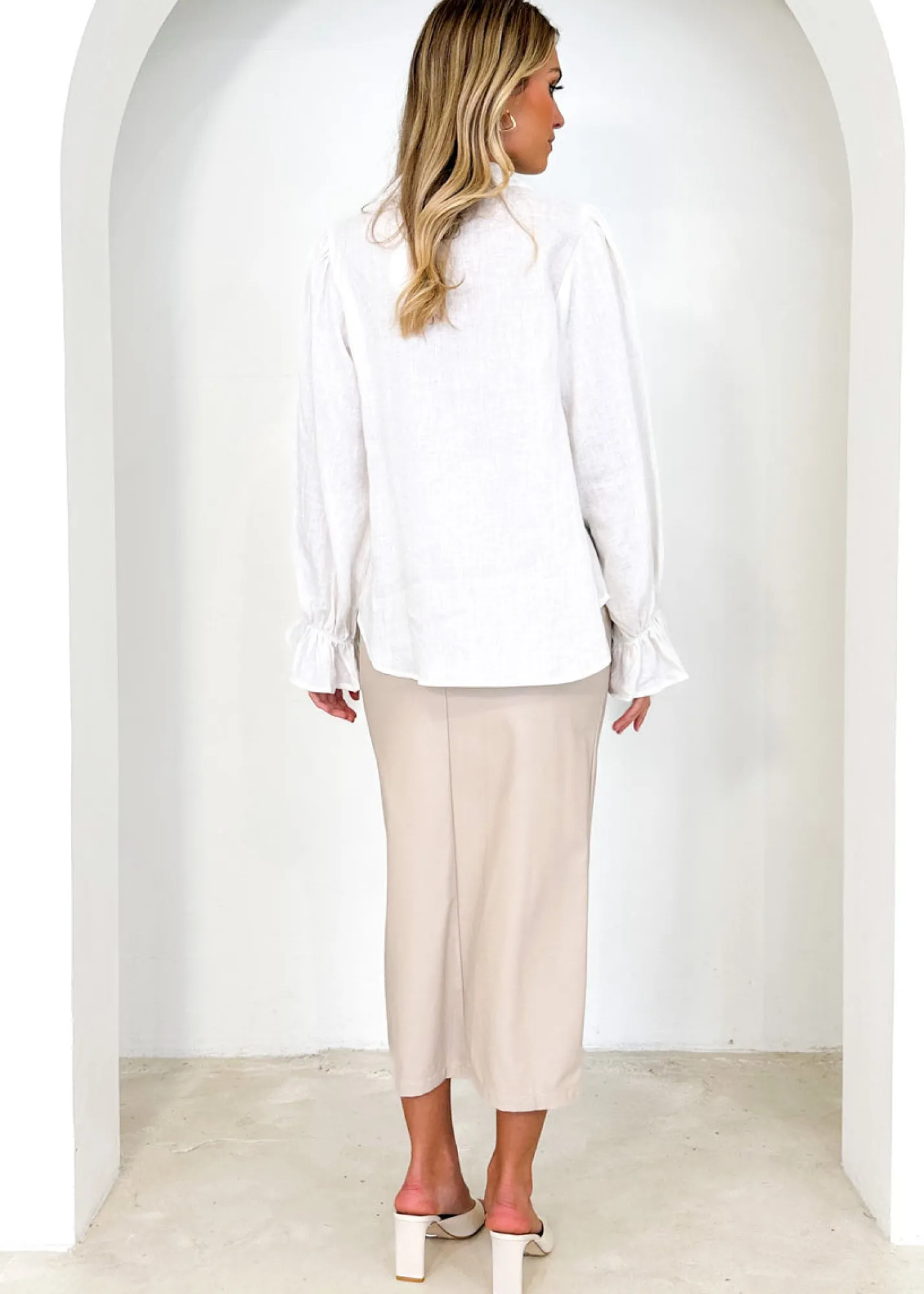 Women Gingham & Heels Shirts>Caprise Linen Shirt