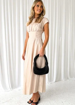 Women Gingham & Heels Midi><noscript><img width=