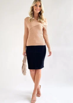 Women Gingham & Heels Knit Tops><noscript><img width=