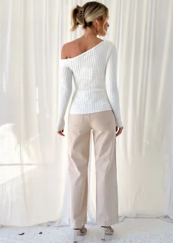Women Gingham & Heels Basic Tops><noscript><img width=
