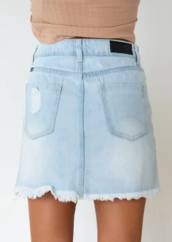 Women Gingham & Heels Skirts><noscript><img width=