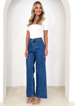 Women Gingham & Heels Jeans><noscript><img width=
