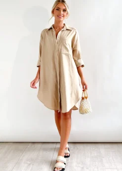 Women Gingham & Heels Shirts><noscript><img width=