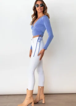 Women Gingham & Heels Crops><noscript><img width=