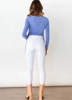 Women Gingham & Heels Crops><noscript><img width=