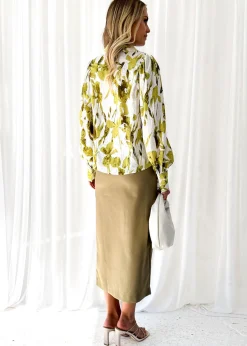 Women Gingham & Heels Shirts><noscript><img width=