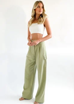 Women Gingham & Heels Pants><noscript><img width=