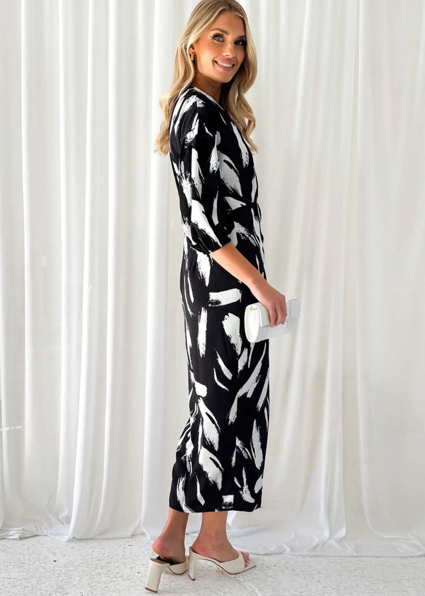 Women Gingham & Heels Midi>Elizabeth Midi Dress