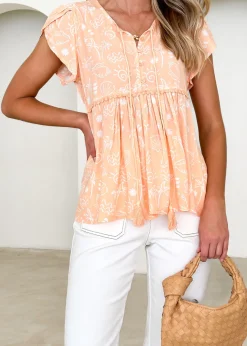 Women Gingham & Heels Basic Tops><noscript><img width=