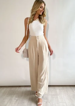 Women Gingham & Heels Pants><noscript><img width=
