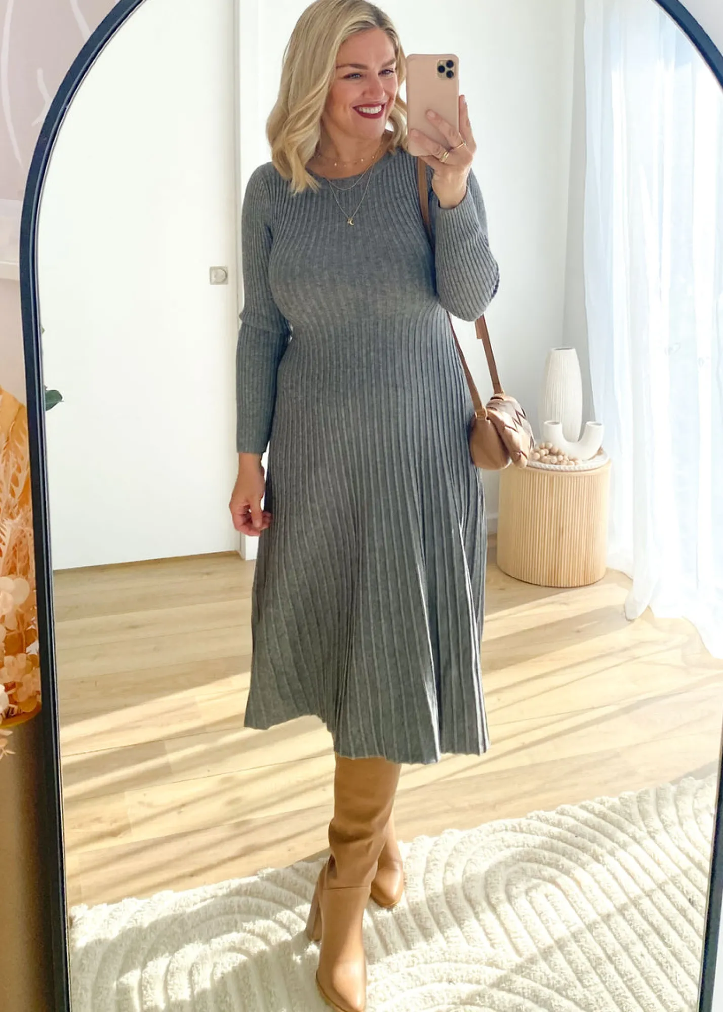 Women Gingham & Heels Knit Dresses>Everly Knit Midi Dress
