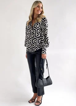Women Gingham & Heels Shirts><noscript><img width=