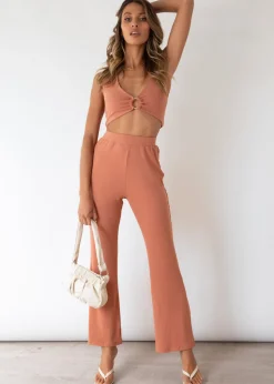 Women Gingham & Heels Pants><noscript><img width=