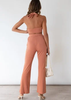 Women Gingham & Heels Pants><noscript><img width=