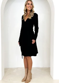 Women Gingham & Heels Knit Dresses><noscript><img width=