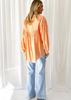 Women Gingham & Heels Blouses><noscript><img width=