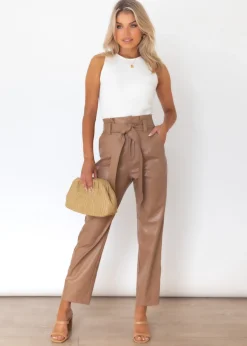 Women Gingham & Heels Pants><noscript><img width=