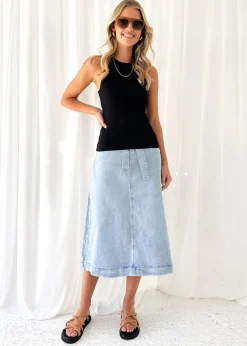 Women Gingham & Heels Basic Tops><noscript><img width=