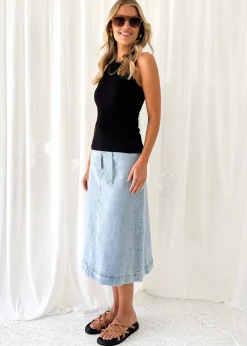 Women Gingham & Heels Basic Tops><noscript><img width=