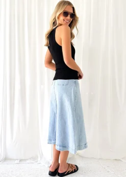 Women Gingham & Heels Basic Tops><noscript><img width=