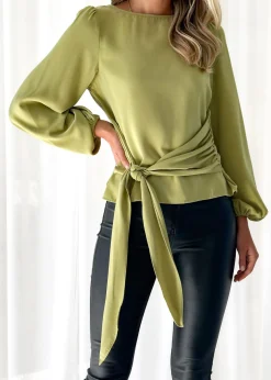 Women Gingham & Heels Blouses><noscript><img width=