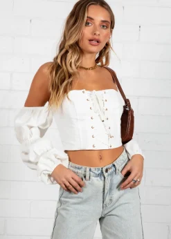 Women Gingham & Heels Crops><noscript><img width=