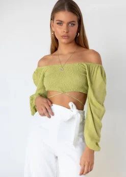 Women Gingham & Heels Pants><noscript><img width=